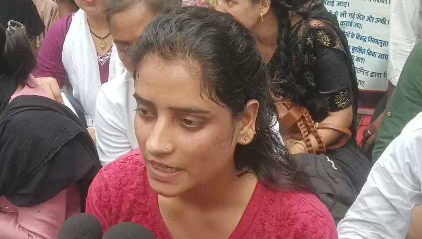 #bahraich नंदा इंस्टीट्यूट की कारस्तानी सैकड़ो बच्चों के भविष्य से कर रहा खेल,, #facbookviralvideo #वायरल #cmobahraich #CMYogi UP Police