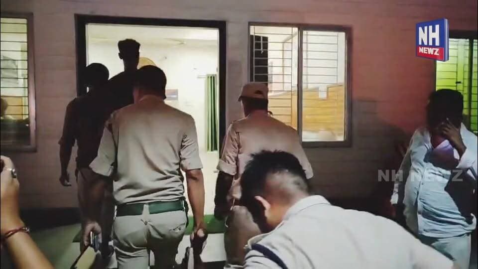 হাইলাকান্দিতে চুরি হওয়া ১৮৮ বস্তা পিডিএস চাল জব্দ, গ্রেফতার দুই অভিযুক্ত !
#NHNEWZ #hailakandinews #Katlicherra #BarakValley #Hailakandi #ExclusiveReport #NH_NEWZ #PDSRice #govtofindia