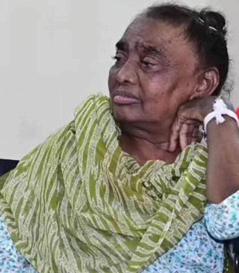 पूर्व मुख्यमंत्री शिबू सोरेन की पत्नी और वर्तमान झारखंड के मुख्यमंत्री हेमंत सोरेन की माता का श्रीमती रूपी सोरेन का हुआ निधन...