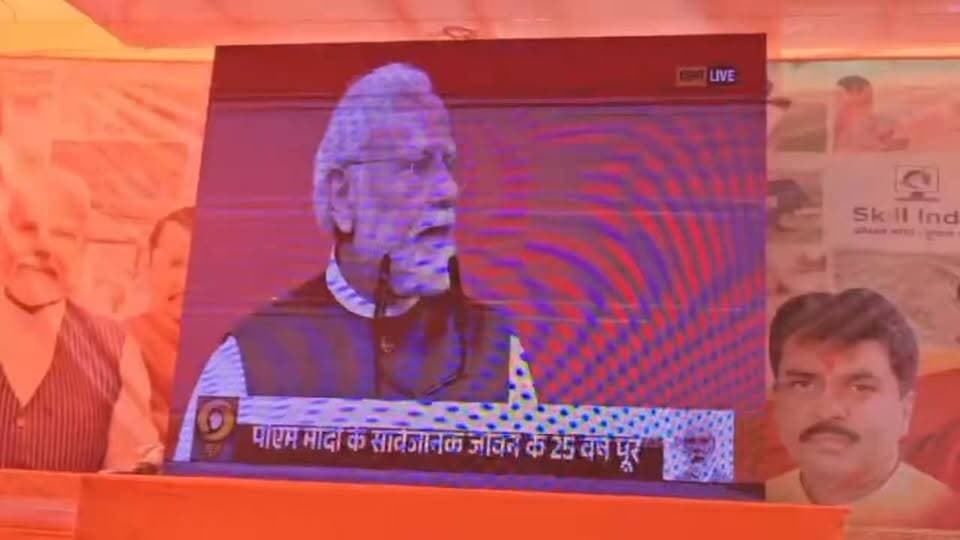 दिव्य ज्योति से शुरू हुआ सफर, रथ पर निकली सेवा ज्योति यात्रा