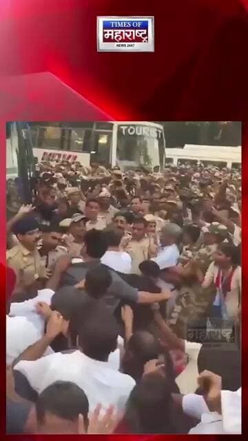 राहुल गांधींना ताब्यात घेताना धक्काबुक्की? खाली पडल्याचा VIDEO चर्चेत;