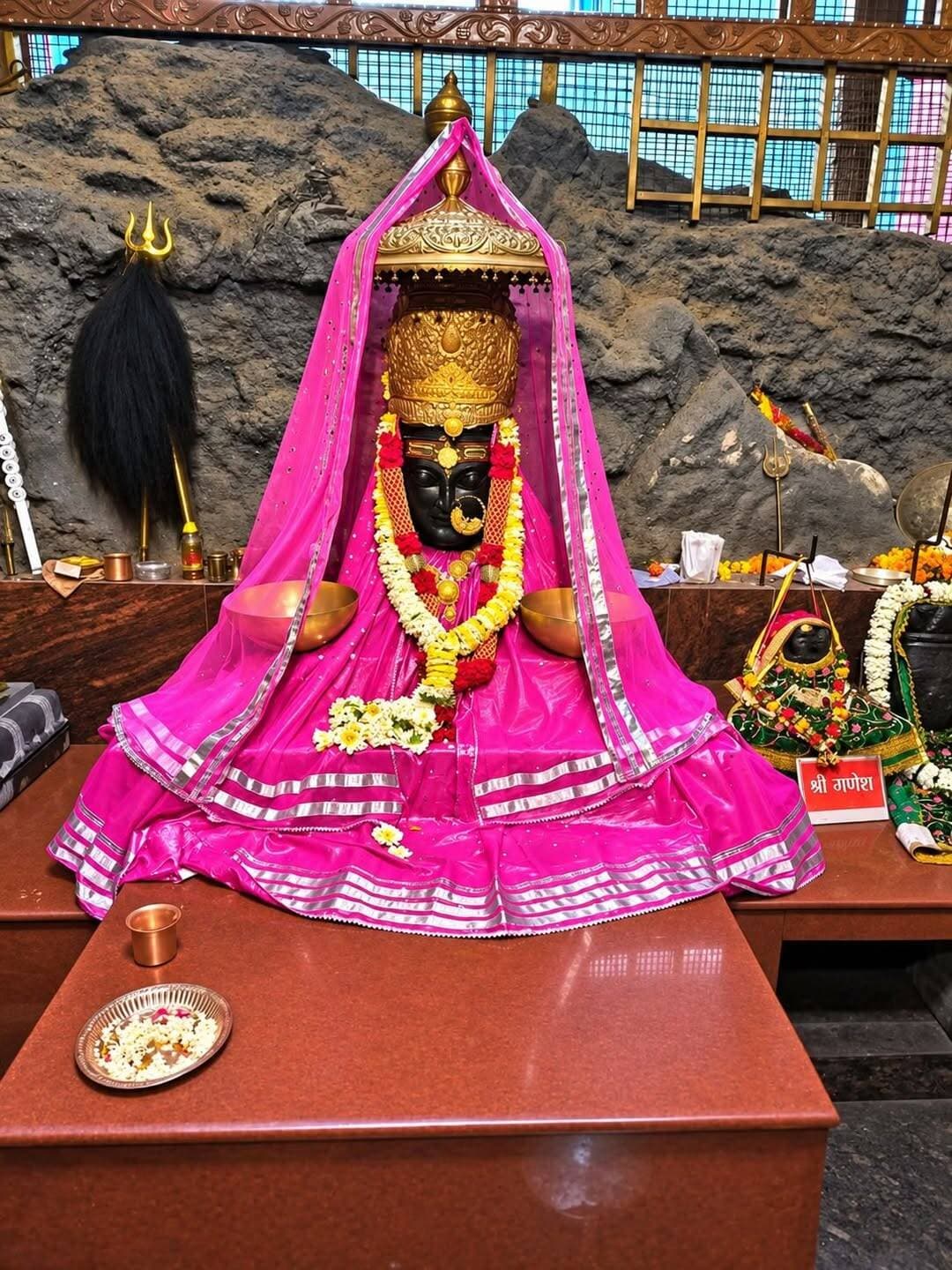 जय माँ भगवती धारी देवी की जय
माँ धारी देवी सभी भक्तों पर अपनी कृपा और आशीर्वाद बनाए रखें।