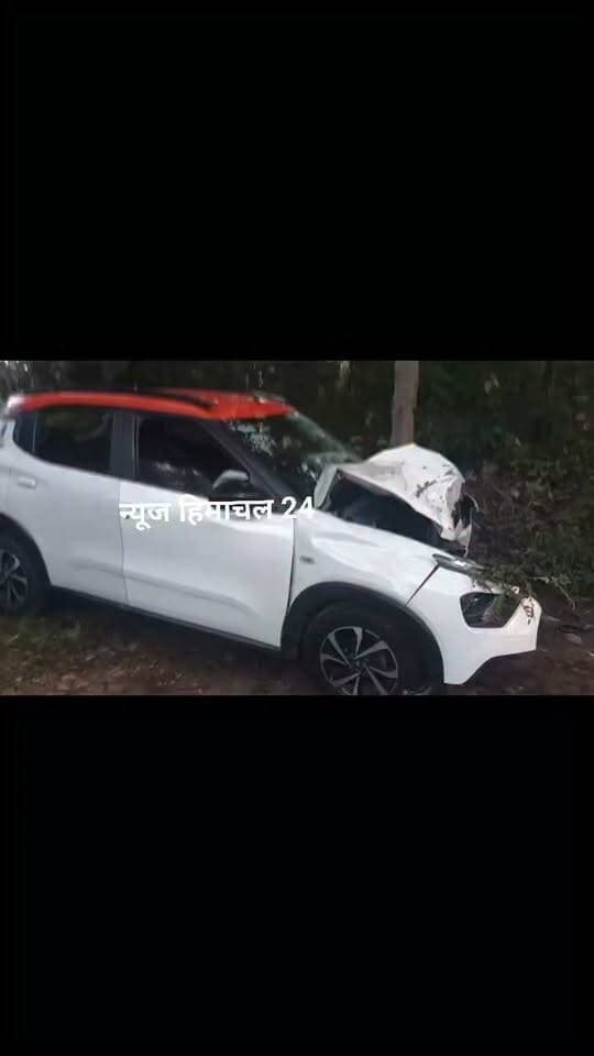 जसवां:परागपुर- मुहीं बलेहड़ा में पानी के टैंक से टकराई गाड़ी,,,
गाड़ी को पहुंचा भारी नुकसान,, रिपोर्ट,प्रदीप ठाकुर