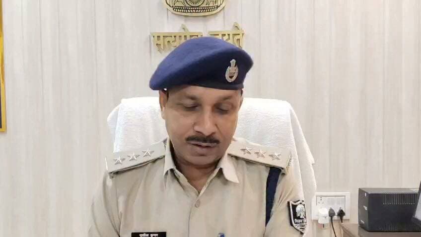 दिनांक 7-8 .10.2026 को गड़हनी थाना अंतर्गत घटित पत्नी की हत्या करने के मामले में अनुमंडल पुलिस पदाधिकारी सदर -01 का बाइट.....