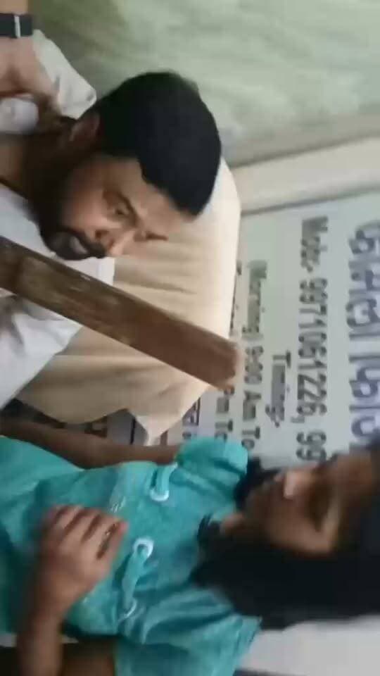 छोटी बच्ची के साथ दुष्कर्म का किया प्रयास डॉक्टर की पिटाई #viralreelsシ