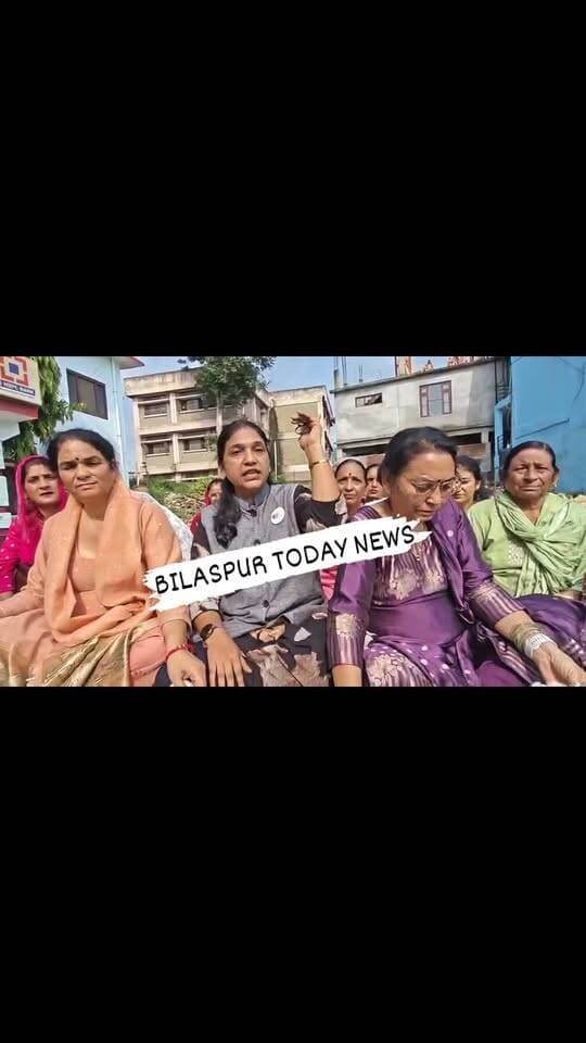 वोट चोरी के विरोध में महिला कांग्रेस का सत्याग्रह, चरखा चलाकर लिया आंदोलन को निर्णायक मोड़ तक पहुंचाने का संकल्प
#कांग्रेस #कांग्रेश #blp #वोट #बिलासपुर