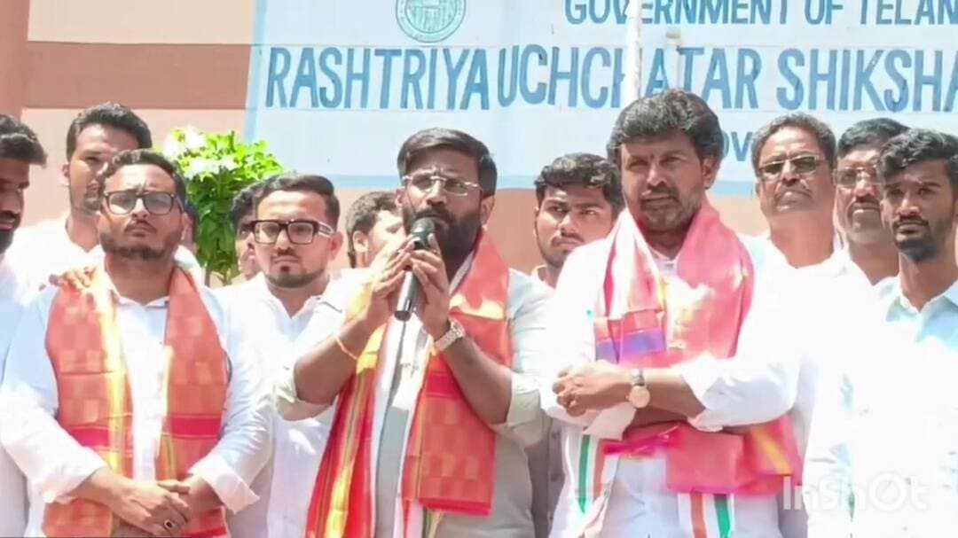 వనపర్తి: ఎన్టీఆర్ డిగ్రీ కళాశాలలో బతుకమ్మ సంబరాలు: పాల్గొన్న ఎమ్మెల్సీ బల్మూరు వెంకట్