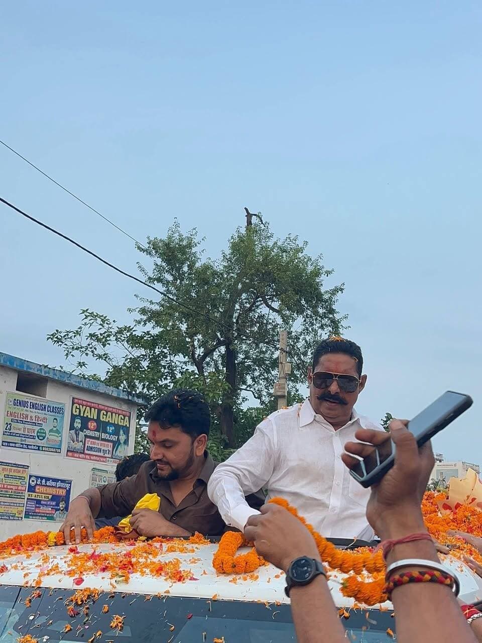पालीगंज में अनंत सिंह को देखने के लिए भीड़ लग गया