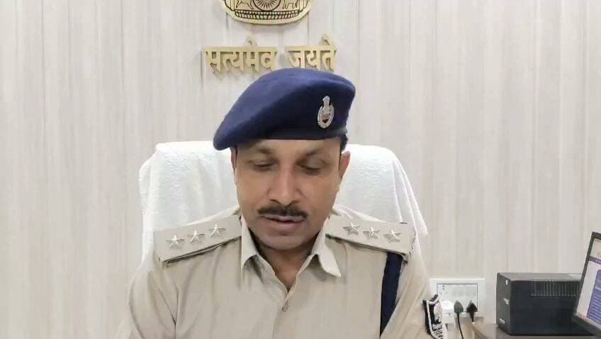 मुफ्फसिल थाना अंतर्गत दौलतपुर गंगी पैगा रोड पर एक शव मिलने के सम्बन्ध में अनुमंडल पुलिस पदाधिकारी सदर -01 का बाइट...