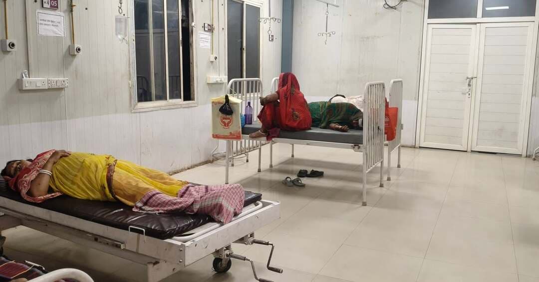 सीतामढ़ी सदर अस्पताल में पेशेंट के लिए बेडशीट की सुविधा उपलब्ध नहीं है
#SAROJRAJA
#हम #नही