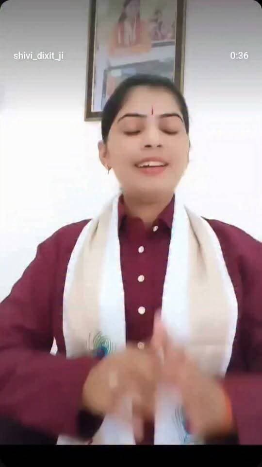 🪔🌺 शारदीय नवरात्रि महोत्सव 2026 🌺🪔
🙏 पावन नवरात्रि के शुभ अवसर पर 🙏
📖 7 दिवसीय श्रीमद्भागवत कथा 📖
🌹 पूज्य देवी शिवी दीक्षित जी 🌹
✨ पावन वृंदावन धाम ✨
के श्रीमुख से कथा का अमृतमयी रसपान
📅 13 अक्टूबर से 19 अक्टूबर 2026 तक
🌸 भागवत कथा की अमृतमयी वाणी से भक्ति, ज्ञान और संस्कारों का संदेश देने हेतु पूज्य देवी शिवी दीक्षित जी का शुभ आगमन हो रहा है।
🙏 आइए, कथा श्रवण कर श्री राधा-कृष्ण की भक्ति एवं कृपा प्राप्त करें।
🌺 राधे-राधे 🙏 जय श्री कृष्ण 🌺
#Viral #ViralPost #Trending #ReelsViral #ShortsViral