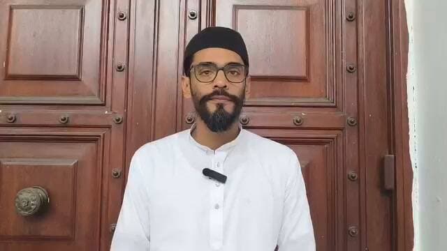 বিকাশরঞ্জন ভট্টাচার্যের বাড়িতে হামলার অভিযোগে তদন্ত শুরু করেছে পুলিশ। হামলার নিন্দা করে দ্রুত অভিযুক্তকে গ্রেফতারের দাবি জানিয়েছেন ISF বিধায়ক নওসাদ সিদ্দিকী।