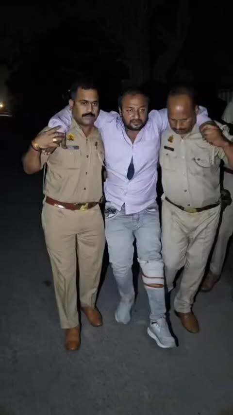 🔴 मेरठ में पुलिस मुठभेड़: लूट और स्नैचिंग का आरोपी कपिल घायल, तमंचा व छीने गए कुंडल बरामद #News #reporting/ #awareness #viralvideo