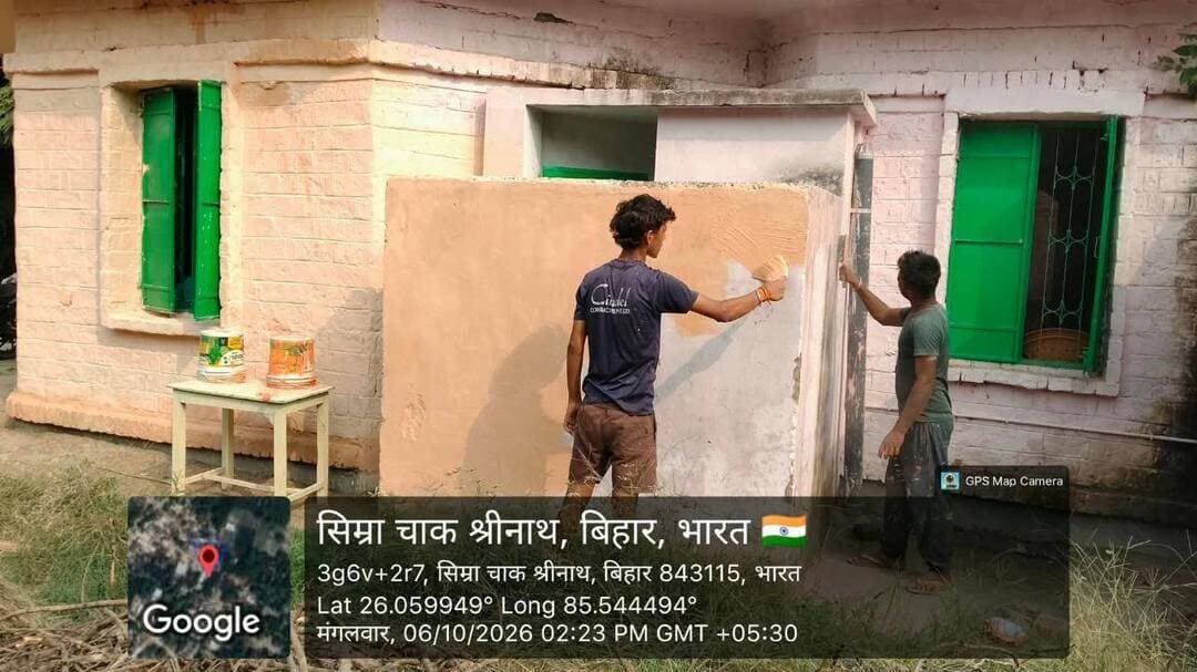 मिशन कायाकल्प अंतर्गत विभिन्न विभागों द्वारा जिले के विभिन्न प्रखण्डों में चयनित योजनाओं के क्रियान्वयन का कार्य प्रारंभ किया गया। इन योजनाओं के माध्यम से ग्रामीण क्षेत्रों में आवश्यक आधारभूत सुविधाओं का विकास एवं सार्वजनिक परिसंपत्तियों का सुदृढ़ीकरण किया जा रहा है। चयनित कार्यों के समयबद्ध एवं गुणवत्तापूर्ण क्रियान्वयन पर विशेष ध्यान दिया जा रहा है। मिशन कायाकल्प के तहत किए जा रहे ये कार्य ग्रामीण क्षेत्रों में बेहतर सुविधाएं उपलब्ध कराने, विकास कार्यों को गति देने तथा स्थानीय स्तर पर रोजगार के अवसर सृजित करने की दिशा में महत्वपूर्ण कदम हैं।
#CMSamrat
#samratchoudhary
Information & Public Relations Department, Government of Bihar
CMO Bihar
Rural Development Department, Government of Bihar