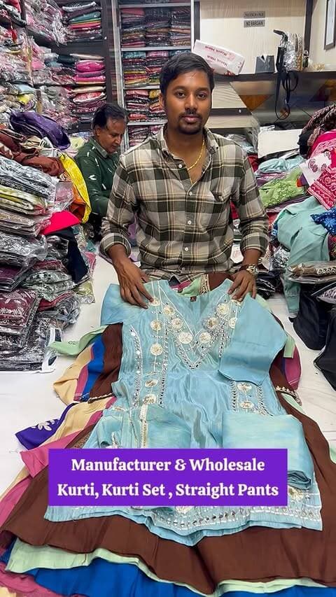 📌 @love_bengaluru
.
.
#kurthi #wholesalemarket #womenwears #cordset