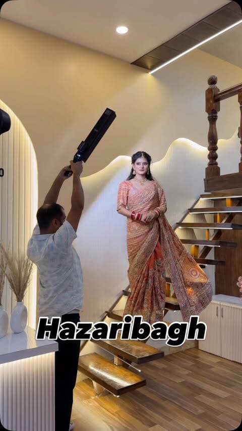 Professional Studio & mekup Academy in Hazaribagh @kbeauty_by_shreyashikaamra
.
.
.
.
#Hazaribagh #Jharkhand