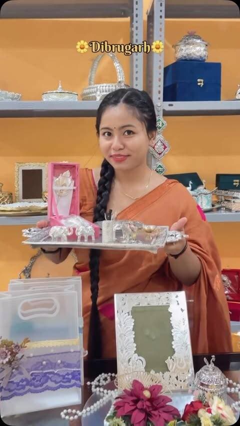 ✨ Thoughtful gifting, timeless elegance, and beautiful little details! 🎁
Discover exquisite gifts, elegant home décor, and thoughtfully curated hampers with Aangan Label — making every occasion extra special.
From festive gifting to wedding favours and home accents, find something beautiful for every moment.
📍 Dibrugarh, Assam
📞 9678074581
🚚 Shipping across India
DM to shop and make every gift memorable! 🤎