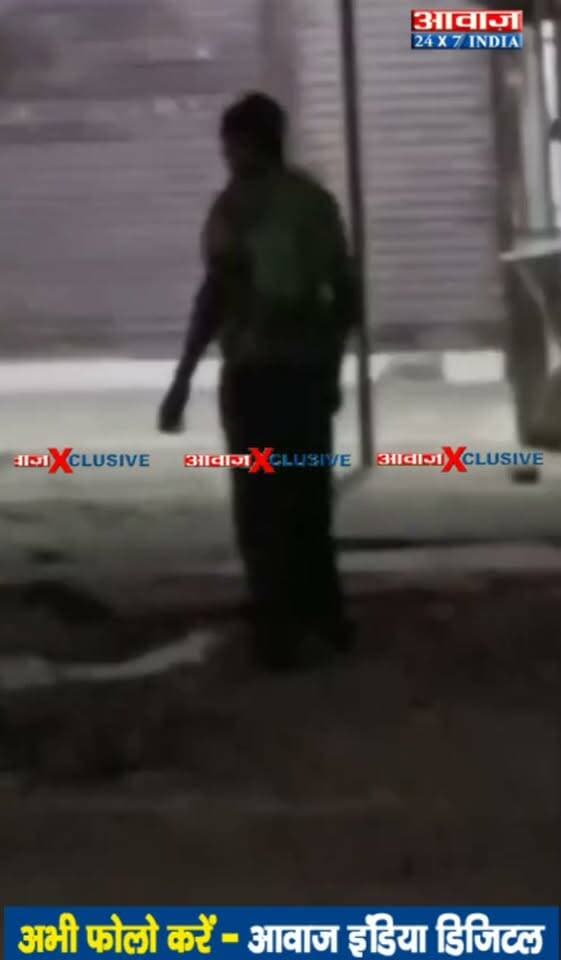 बाजपुर में वाइन शॉप के बाहर दो पक्षों में जमकर मारपीट, लात-घूंसे का Video वायरल - शराब खरीदने को लेकर हुआ था विवाद
