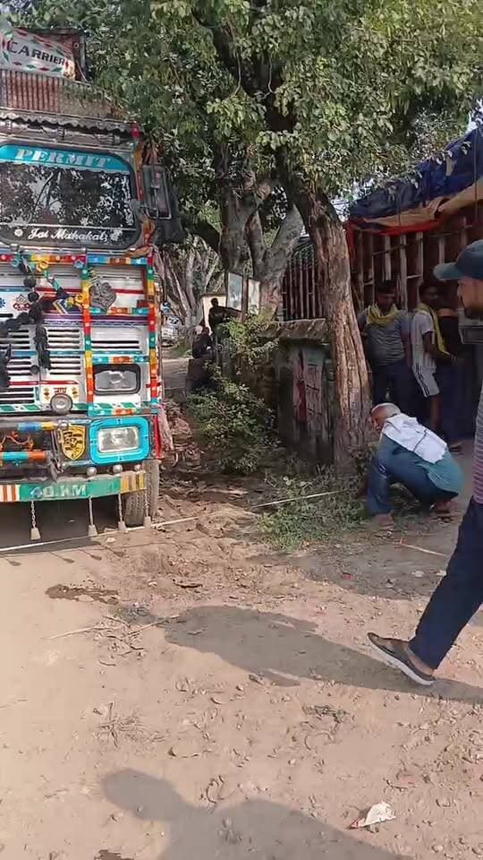 अंचल प्रशासन ने शुरू कराई नापी, पिंक राज का अनिश्चितकालीन अनशन अब भी बरकरार, देखिए लाइव नापी #bdbiharjharkhand