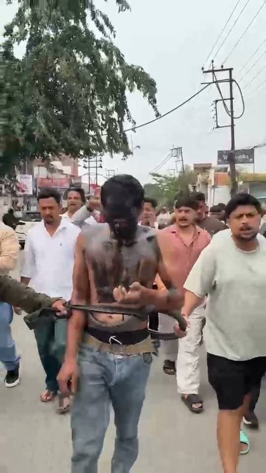 देहरादून में नाबालिग स्कूली छात्रों के कथित यौन शोषण और ब्लैकमेलिंग के आरोपी को इस तरह घुमाया