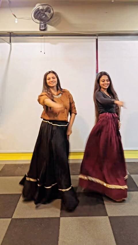 The Sauthi Khaas Hook Step is here! 🔥💃🕺
Vicky Patel X Nuvoco has set the Sauthi Khaas Step
I’m taking on the #NuvocoSauthiKhaasGarba Hook Step
@nuvoco_vistas_corp.ltd
#SauthiKhaasGarba #SauthiKhaasHookStep #Nuvoco #MYFMGujarati Garba2026 Navratri2026 GarbaReels GarbaChallenge