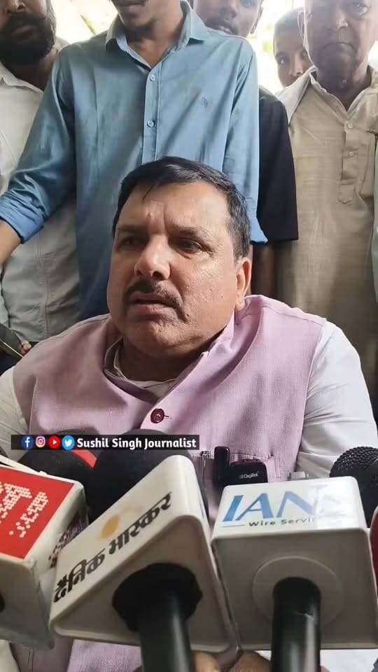 राज्य सभा सांसद संजय सिंह मऊ पहुंचे