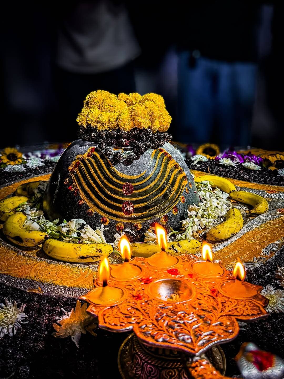 तुम्हें महादेव चाहिए…लेकिन उनका वैराग्य नहीं।
उनकी शक्ति चाहिए…लेकिन उनका त्याग नहीं।🔱
हर हर महादेव 🔱
<nis:link nis:type=tag nis:id=mahadev nis:value=mahadev nis:enabled=true nis:link/> <nis:link nis:type=tag nis:id=mahakal nis:value=mahakal nis:enabled=true nis:link/> <nis:link nis:type=tag nis:id=shiva nis:value=shiva nis:enabled=true nis:link/> <nis:link nis:type=tag nis:id=bholenath nis:value=bholenath nis:enabled=true nis:link/> <nis:link nis:type=tag nis:id=harharmahadev nis:value=harharmahadev nis:enabled=true nis:link/>