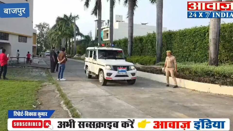 बाजपुर में तबाह हुई धान की फसल देख CM धामी ने रोका चॉपर - खेत में उतरकर किया निरीक्षण, बोले- आपदा की घड़ी में सरकार किसानों के साथ...