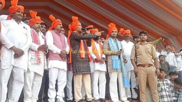 बुलडोजर बाबा चाप रहे है,,,,माफिया हाफ रहे है