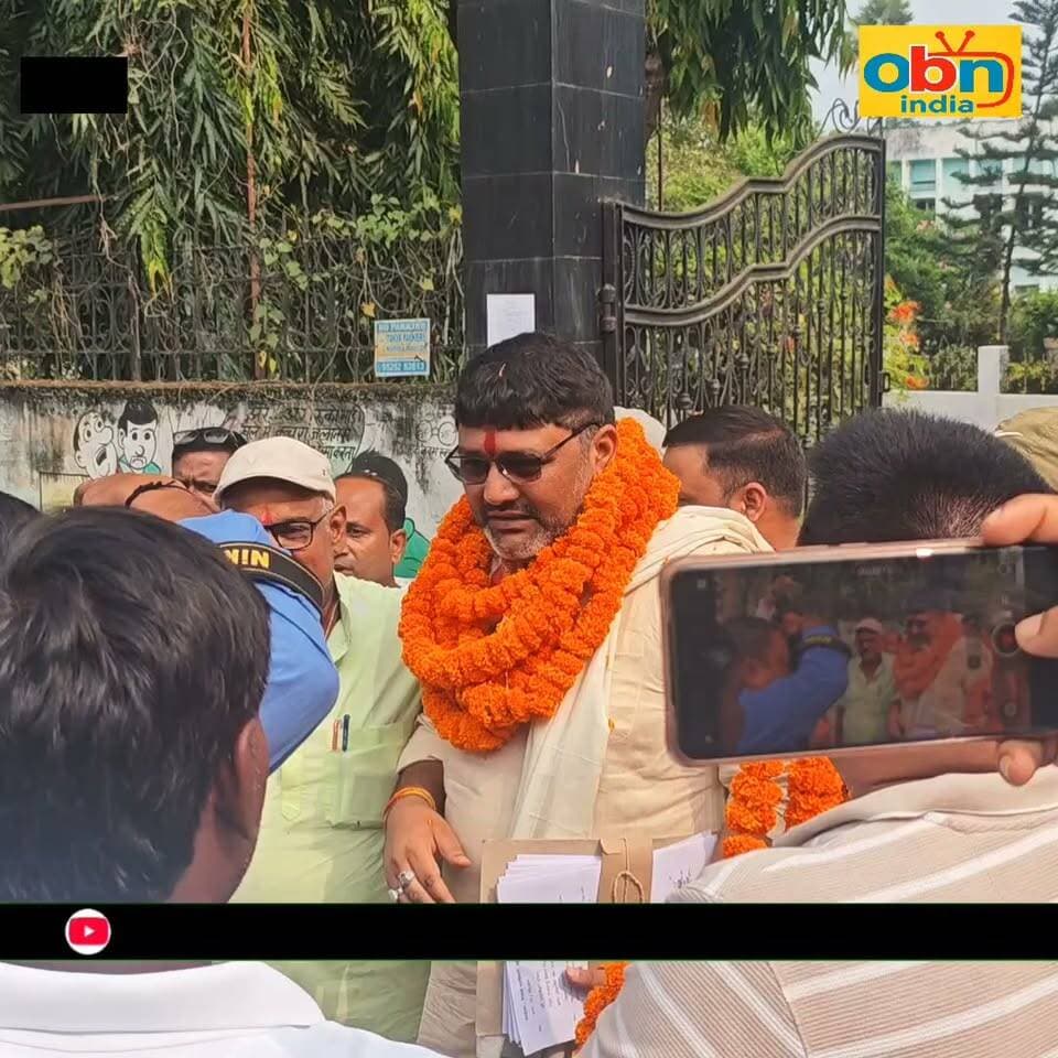 स्नातक चुनाव में कोसी क्षेत्र से जन सुराज पार्टी के उम्मीदवार डॉ रजनीश रंजन ने भरा नामांकन पर्चा