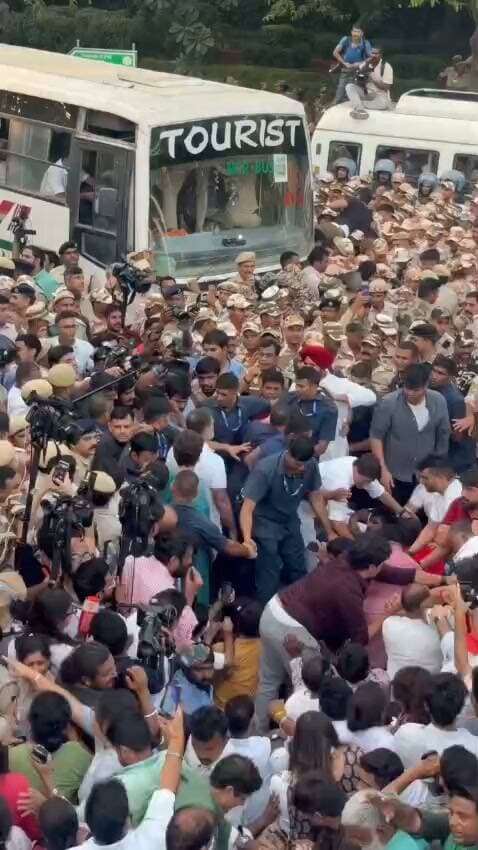 Jantar Mantar Live