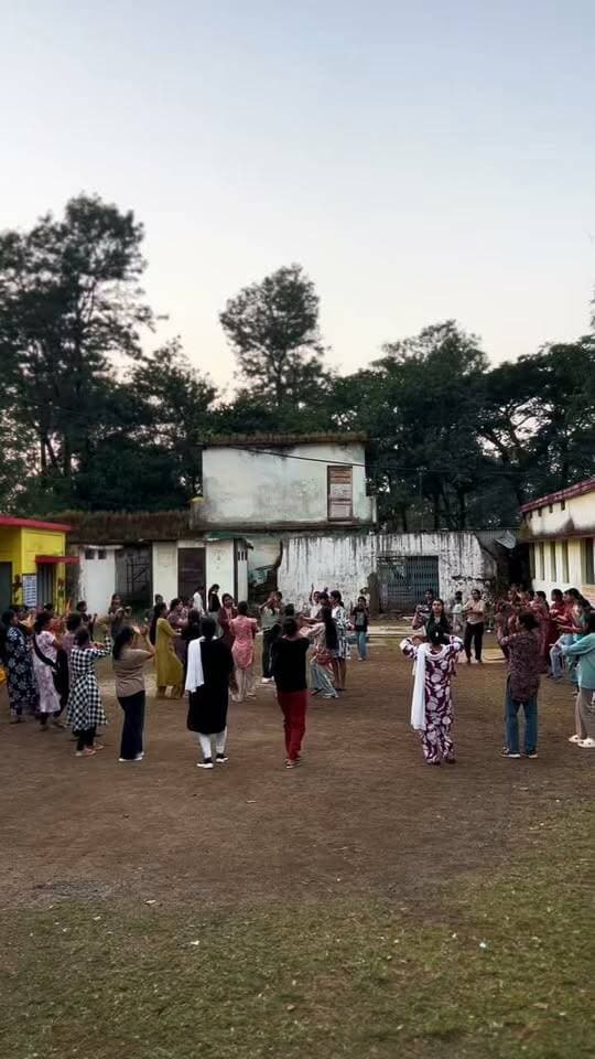 अमरकंटक में गरबा की धूम! 💃✨ 13 से 15 अक्टूबर तक भव्य आयोजन
अमरकंटक में माँ नर्मदा मंदिर के सामने 13, 14 और 15 अक्टूबर को भव्य गरबा महोत्सव 🎉💃
आप भी परिवार के साथ जरूर शामिल हों। 🙏❤️
#Amarkantak #GarbaMahotsav #Navratri #MadhyaPradesh #BSP24News