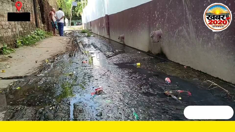 गंदे नाले के पानी से गांव की जाने वाली सड़क पर कई महीनो से बनी जलमग्न की समस्या, गंदे पानी में घुसकर आने-जाने को मजबूर है गांव के लोग, मुखिया और प्रतिनिधियों से ग्रामीणों की शिकायत दिख रहा बेअसर, मामला पटना राजधानी के मनेर प्रखंड अंतर्गत दरवेशपुर दक्षिणी पंचायत स्थित मौलानीपुर गांव की. #Submergedroad #Villagersdistressed #Molanipurmaner #trendingvideo #nonfollowers #explore #letestnews #patnabihar