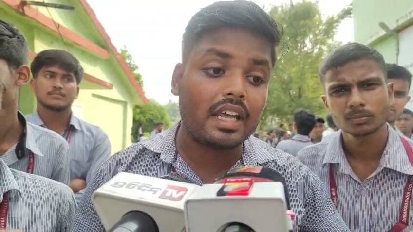 ଛାତ୍ର ସଂସଦ ନିର୍ବାଚନ କୁ ନେଇ....
#newsfeed #balasore #Jaleswar #StudentElections
#mahimatv