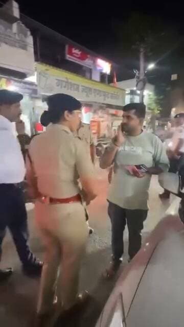 किशनगढ़ में पुलिस अधिकारी अंजू यादव ने अधिवक्ता और 2023 में विधायक प्रत्याशी रहे बाबूलाल बागरिया को जड़ा थप्पड़,वीडियो वायरल...