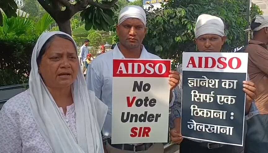 CJP के प्रदर्शन से जुड़ी ताजा खबर, दिन चढ़ने के साथ ही प्रदर्शन पकड़ने लगा जोर, भारी संख्या में जुटने लगे युवा।
#cjp #JantarMantar #protest