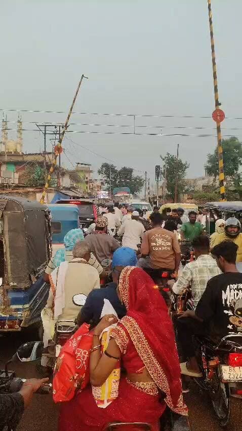 सिमरी बख्तियारपुर के रानीबाग रेलवे ढाला पर जाम ही जाम