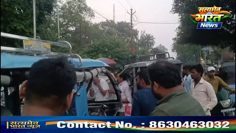 आवास विकास दारू के ठेके सामने ट्री वाला पिया हुआ था उसने मारी टक्कर | देखिए ब्रेकिंग न्यूज | #Budaun #BreakingBudaun #TopNews
