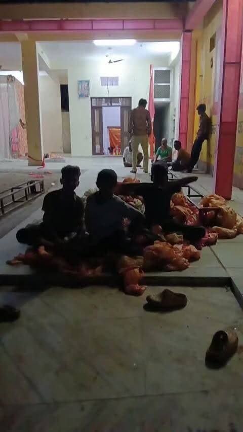 🌺 धनेतकलां मां चामुंडा रानी मंदिर परिसर में सज रहा भव्य गरबा पांडाल, नवरात्रि को लेकर ग्रामीणों में उत्साह, हर वर्ष की भांति कल से शुरू होगा डांडिया रास। 🚩✨