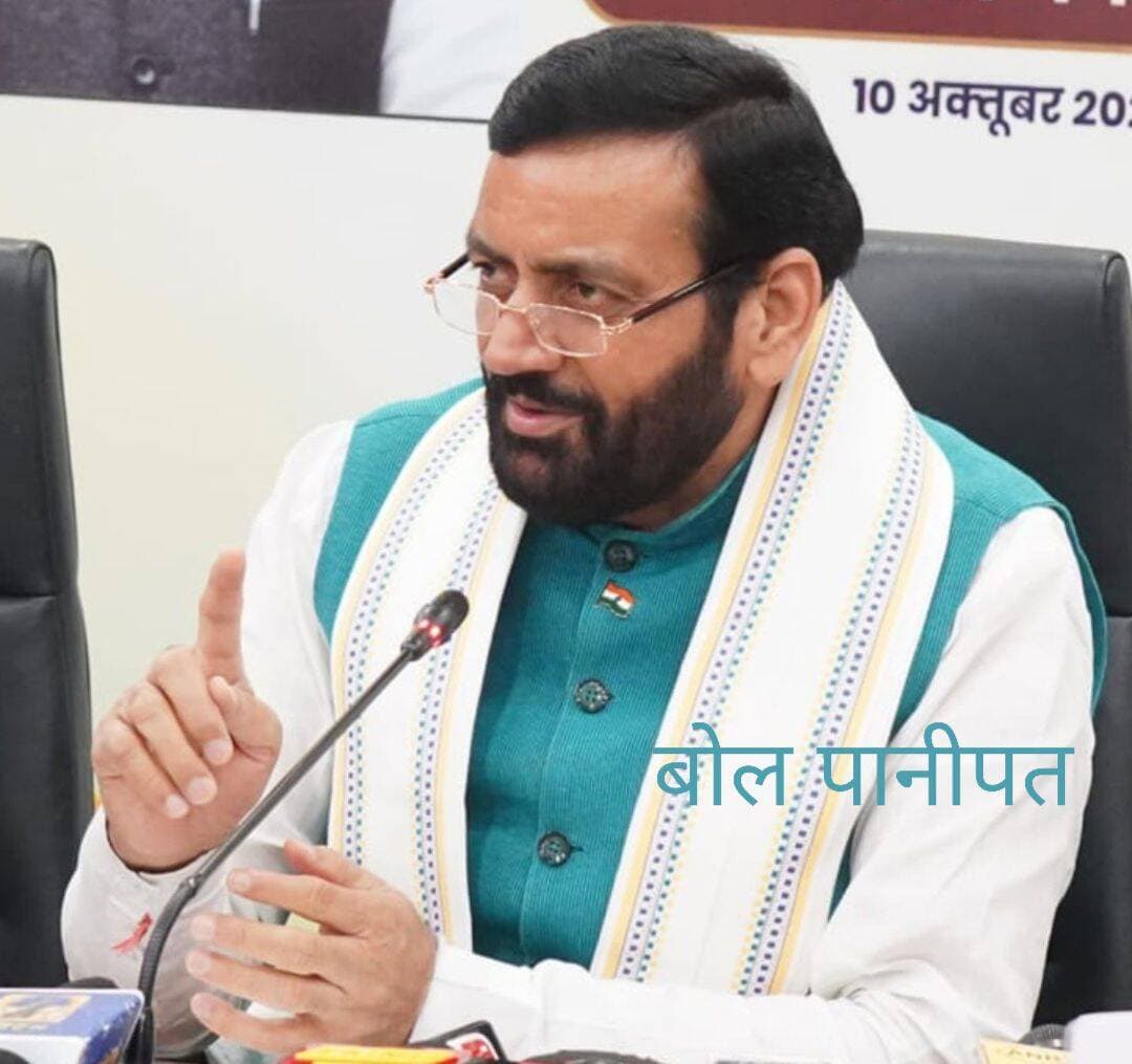 पीएम मोदी के जनसेवा के 25 वर्ष पूर्ण होने पर हरियाणा मंत्रीमण्डल में किया प्रस्ताव पारित*
*पीएम की विजनरी सोच और कल्याणकारी नीतियों की बदौलत हरियाणा नम्बर वन*
*कांग्रेस ने 55 साल राज किया और मोदी जी ने 12 साल में विकसित भारत का विजन दिया*
*मुख्यमंत्री ने किसानों से पराली न जलाने का किया आह्वान*
हरियाणा के मुख्यमंत्री नायब सिंह सैनी की अध्यक्षता में हरियाणा मंत्रिमंडल की बैठक में प्रधानमंत्री श्री नरेन्द्र मोदी के सरकार के मुखिया के रूप में जनसेवा के 25 वर्ष पूर्ण होने के उपलक्ष्य में धन्यवाद प्रस्ताव पारित किया गया।
मुख्यमंत्री नायब सिंह सैनी ने मंत्रिमण्डल की बैठक के बाद पत्रकारों से बातचीत करते हुए कहा कि हरियाणा देश में पहले नीचे से नम्बर वन होता था, प्रधानमंत्री जी की विजनरी सोच और कल्याणकारी नीतियों की बदौलत अब उपर से नम्बर एक पर है। प्रधानमंत्री की संकल्प यात्रा के दौरान हर व्यक्ति को लाभ, गरीब व्यक्ति को सशक्त बनाना और सरल एवं सुगम जीवन को लेकर विस्तार से अवगत करवाया गया है। उन्होंने कहा कि कांग्रेस ने 55 साल राज किया और मोदी जी ने 12 साल में विकसित भारत का विजन तैयार किया।
इस अवसर पर मुख्यमंत्री ने किसानों से आह्वान किया कि धान के सीजन के दौरान वे पराली को न जलाएं। पराली से पर्यावरण दूषित होता है। सरकार ने पराली प्रबंधन की व्यवस्था की है। किसानों को उनका लाभ उठाना चाहिए।
*2029 के चुनाव में कांग्रेस के हालात ओर खराब भी होंगे*
मुख्यमंत्री ने कहा कि प्रधानमंत्री ने गत वर्ष के दौरान जीएसटी में छूट देकर करोड़ों नागरिकों को लाभ पहुंचाने का काम किया जिसकी पूरे देश में चर्चा हुई। इस प्रकार प्रधानमंत्री ने देश को वैश्विक स्तर पर उंचाईयों पर पहुंचाने का कार्य किया है। यह कार्य कोई विजनरी नेता ही कर सकता है। लेकिन विपक्ष ने इसका भी मजाक उड़ाया। उन्होंने कहा कि विजन वाले कभी मजाक नहीं करते। विपक्ष ने मजाक उड़ाकर मानवता को नुकसान पहुंचाया है। हाल ही में हुए निगम एवं उप चुनाव में भी भाजपा को विजय मिली है और 2029 के चुनाव में कांग्रेस के हालात ओर खराब भी होने वाले है।
*कांग्रेस युवाओं को कर रही गुमराह*
मुख्यमंत्री ने कहा कि कांग्रेस केवल युवाओं को गुमराह कर रही है। लेकिन युवा उनके चरित्र और चेहरों को भली-भांति पहचानते हैं। उन्होंने कहा कि आज के युवा को मोदी की नीतियों के बारे में विस्तार से अवगत करवाना है। युवाओं को विपक्ष के कारनामों के बारे में पूरी जानकारी नहीं है। श्री नायब सिंह सैनी ने कहा कि गत दिनों जब एक तरफ जंतर—मंतर पर धरना हो रहा था, उस समय उन्होंने जब यमुनानगर में नशा मुक्त अभियान की शुरुआत की तब एक लाख युवाओं ने भाग लिया। हरियाणा के युवाओं में प्रतिभा की कोई कमी नहीं है, उसका सकारात्मक रूप से उपयोग किया जाना चाहिए। उनके सहयोग से ही विकसित भारत का संकल्प पूरा हो सकेगा।
मुख्यमंत्री ने कहा कि मंत्रिमण्डल की बैठक में सामाजिक न्याय एवं अधिकारिता मंत्री कृष्ण कुमार बेदी प्रधानमंत्री के लिए धन्यवाद प्रस्ताव लेकर आए। प्रधानमंत्री व गुजरात के मुख्यमंत्री के रूप में मोदी जी ने 25 साल लगातार सार्वजनिक सेवा के लिए दिए हैं। इस दौरान प्रधानमंत्री के कार्यकाल में देश में अभूतपूर्व बदलाव आया है। प्रधानमंत्री विजनरी लीडर हैं जिन्होंने धरातल पर बदलाव लाने का काम किया है और भारत की जनता ने 12 वर्षो में रेलवे, एयरपोर्ट कनेक्टिवटी जैसी परिवर्तनकारी नीतियों को स्पष्ट देखा है।
मुख्यमंत्री ने कहा कि आज इस प्रस्ताव के माध्यम से, हरियाणा मंत्रिमंडल ने प्रदेश के विकास के प्रति उनके विशेष योगदान के लिए हृदय से धन्यवाद व्यक्त किया है। साथ ही, उनके उत्तम स्वास्थ्य और दीर्घायु की कामना की है। हम उनके प्रति सम्मान को जनसेवा की अपनी जिम्मेदारी और अधिक निष्ठा से निभाने के संकल्प में बदलेंगे। मोदी जी के विकसित भारत-2047 के लक्ष्य में हरियाणा अग्रणी योगदान देगा, यही हमारा प्रण है।
*पीएम का जन-विश्वास, दायित्व को निभाने की सबसे बड़ी प्रेरणा*
मुख्यमंत्री ने कहा कि इस प्रस्ताव के माध्यम से हरियाणा की 3 करोड़ जनता की ओर से उनके राष्ट्र समर्पित नेतृत्व, अथक परिश्रम और जन-कल्याण के संकल्प के प्रति कृतज्ञता व्यक्त की है। यह उस सेवा भाव का अभिनंदन है, जिसने करोड़ों देशवासियों के जीवन में आशा, सम्मान और विश्वास जगाया है। उन्होंने कहा कि गुजरात के मुख्यमंत्री से भारत के प्रधानमंत्री तक मोदी जी की यह यात्रा बताती है कि जब उनके नेतृत्व में केंद्र में देश और निर्णयों का लाभ सामान्य नागरिक को होता है तब परिवर्तन लोगों के जीवन में दिखाई देता है। उन्होंने जनसेवा को अपने आचरण से परिभाषित किया है। उनके लिए पद दायित्व है और जन-विश्वास उस दायित्व को निभाने की सबसे बड़ी प्रेरणा रही है।
मुख्यमंत्री ने कहा कि प्रधानमंत्री ने समाज के अंतिम व्यक्ति की चिंता की, गरीब परिवार को पक्का घर मिले, माताओं-बहनों को धुएँ से मुक्ति मिले, घर में शौचालय हो, नल से जल पहुँचे और बीमारी में उपचार का सहारा मिले, यह प्रधानमंत्री मोदी जी के नेतृत्व की सबसे बड़ी विशेषता रही है। इन आवश्यकताओं को प्रधानमंत्री ने राष्ट्रीय प्राथमिकता बनाया है। जनधन और डी.बी.टी. जैसी पहलों ने नागरिकों को व्यवस्था से जोड़ा है। इन सब प्रयासों का मर्म है कि देश का विकास सबसे जरूरतमंद नागरिक के जीवन को अधिक से अधिक बेहतर बनाए।
*पीएम ने देशवासियों में अपनी पहचान के प्रति गौरव जगाया*
श्री नायब सिंह सैनी ने कहा कि प्रधानमंत्री जी ने भारत को बड़े लक्ष्य निर्धारित करने और उन्हें प्राप्त करने का आत्मविश्वास दिया है। विकसित भारत यात्रा निकालकर जनता को अवगत करवाया गया जिसमें आत्मनिर्भरता, आधुनिक आधारभूत संरचना, डिजिटल सशक्तीकरण और स्वदेशी सामर्थ्य के प्रति उनका आग्रह राष्ट्र निर्माण को नई दिशा देता है। विकास के साथ विरासत और प्रगति के साथ सांस्कृतिक स्वाभिमान को सम्मान देने की उनकी दृष्टि ने देशवासियों में अपनी पहचान के प्रति गौरव जगाया है।
*पीएम के 18 दौरों से 86 हजार करोड़ विभिन्न विकास परियोजनाओं मिली सौगात*
मुख्यमंत्री ने कहा कि मोदी का हरियाणा से गहरा जुड़ाव रहा है और यह प्रदेश उनकी कर्मभूमि रहा है। प्रधानमंत्री के रूप में पिछले 12 वर्षों में उन्होंने हरियाणा को निरंतर स्नेह, मार्गदर्शन और सहयोग प्रदान किया है। इस अवधि में प्रदेश के 18 दौरों के माध्यम से उन्होंने 86 हजार करोड़ रुपये से अधिक की विभिन्न विकास परियोजनाओं की सौगात दी है। इनके अतिरिक्त, केंद्र सरकार की विभिन्न योजनाओं के तहत हरियाणा को 7 लाख करोड़ रुपये से अधिक की राशि प्राप्त हुई है।
मुख्यमंत्री ने कहा कि प्रधानमंत्री ने पानीपत से बेटी बचाओ-बेटी पढ़ाओ अभियान का शुभारंभ करके बेटियों के सम्मान का संदेश पूरे देश को दिया। हर कदम पर उनका मार्गदर्शन हमें किसान, गरीब, युवा और महिलाओं की आकांक्षाओं को अपनी कार्य-प्राथमिकताओं के केंद्र में रखने की प्रेरणा देता है। उनकी प्रेरणा से ही, हरियाणा में सभी 24 फसलों की खरीद न्यूनतम समर्थन मूल्य पर खरीद करने की व्यवस्था अपनाई गई है।
उन्होंने कहा कि आधुनिक परिवहन और स्वच्छ ऊर्जा के क्षेत्र में भी हरियाणा को नई पहचान देते हुए, प्रधानमंत्री नरेन्द्र मोदी ने जींद से देश की पहली हाइड्रोजन ट्रेन परियोजना का शुभारंभ किया। यह पहल पर्यावरण संरक्षण, ऊर्जा के वैकल्पिक स्रोतों को बढ़ावा देने और देश के भविष्य के परिवहन को नई दिशा देने के उनके संकल्प को दर्शाती है।
इस अवसर पर विकास एवं पंचायत मंत्री कृष्ण लाल पंवार, विरासत एवं पर्यटन मंत्री डॉ. अरविंद शर्मा, सामाजिक न्याय एवं अधिकारिता मंत्री कृष्ण कुमार बेदी, खाद्य, आपूर्ति एवं उपभोक्ता मामले मंत्री राजेश नागर, अतिरिक्त मुख्य सचिव सुधीर राजपाल, प्रधान सचिव अमनीत पी कुमार, सूचना, जनसंपर्क एवं भाषा विभाग के आयुक्त एवं सचिव के.एम. पांडुरंग, निदेशक डॉ. आदित्य दहिया तथा अतिरिक्त निदेशक कैप्टन मनीष लोहान भी उपस्थित थे।