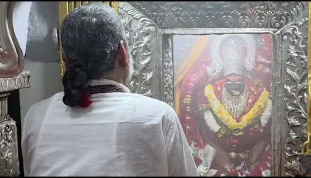 शरद नवरात्री के पावन अवसर पर मैहर वाली माँ शारदे के प्रथम दिवस के दिव्य दर्शन