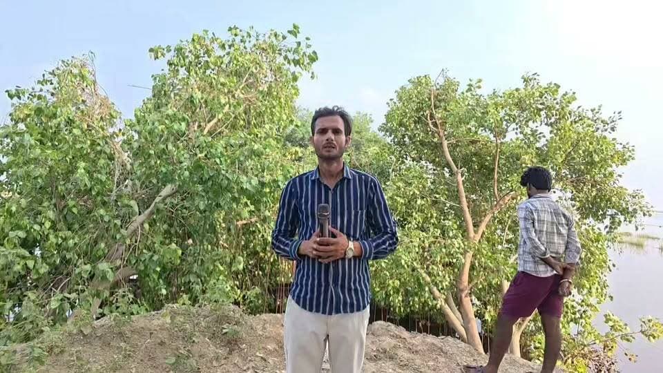 अधूरा रास्ता, मुसीबतों का सफर… जान जोखिम में डालने को मजबूर सैकड़ों राहगीर!
विकास के दावों के बीच सड़क की बदहाली से जनता परेशान, आखिर कब जागेगा जिम्मेदार विभाग?
जनता का सवाल—कब पूरा होगा रास्ता, कब मिलेगी इस परेशानी से निजात?
#सहजनवा #गोरखपुर #सड़क_समस्या #अधूरा_रास्ता #जनता_परेशान #विकास_की_हकीकत #ग्राउंड_जीरो #जनहित_की_आवाज #BreakingNews #ViralNews #UPNews #GorakhpurNews