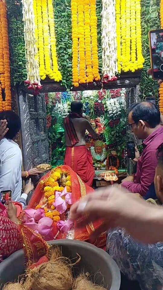 #haridwar : नवरात्रि के प्रथम दिन मनसा देवी मंदिर से प्रता कालीन आरती दर्शन : देखें वीडियो
Haridwar Stambh Vasudev