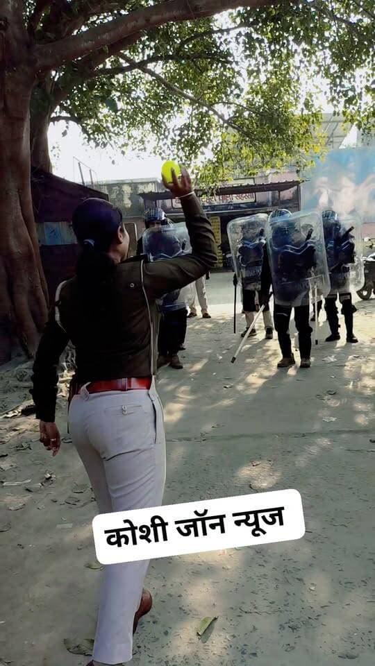 सहरसा जिला के बनमा ईटहरी थाना मे थानाध्यक्ष खुशबू कुमारी ने चौकीदारों को परेड करवाते हुए,,,,
#पुलिस #बनमा_ईटहरी #Saharsapolice #saharsa_bihar #sosialmedia #trendingvideo #viralvideochallenge