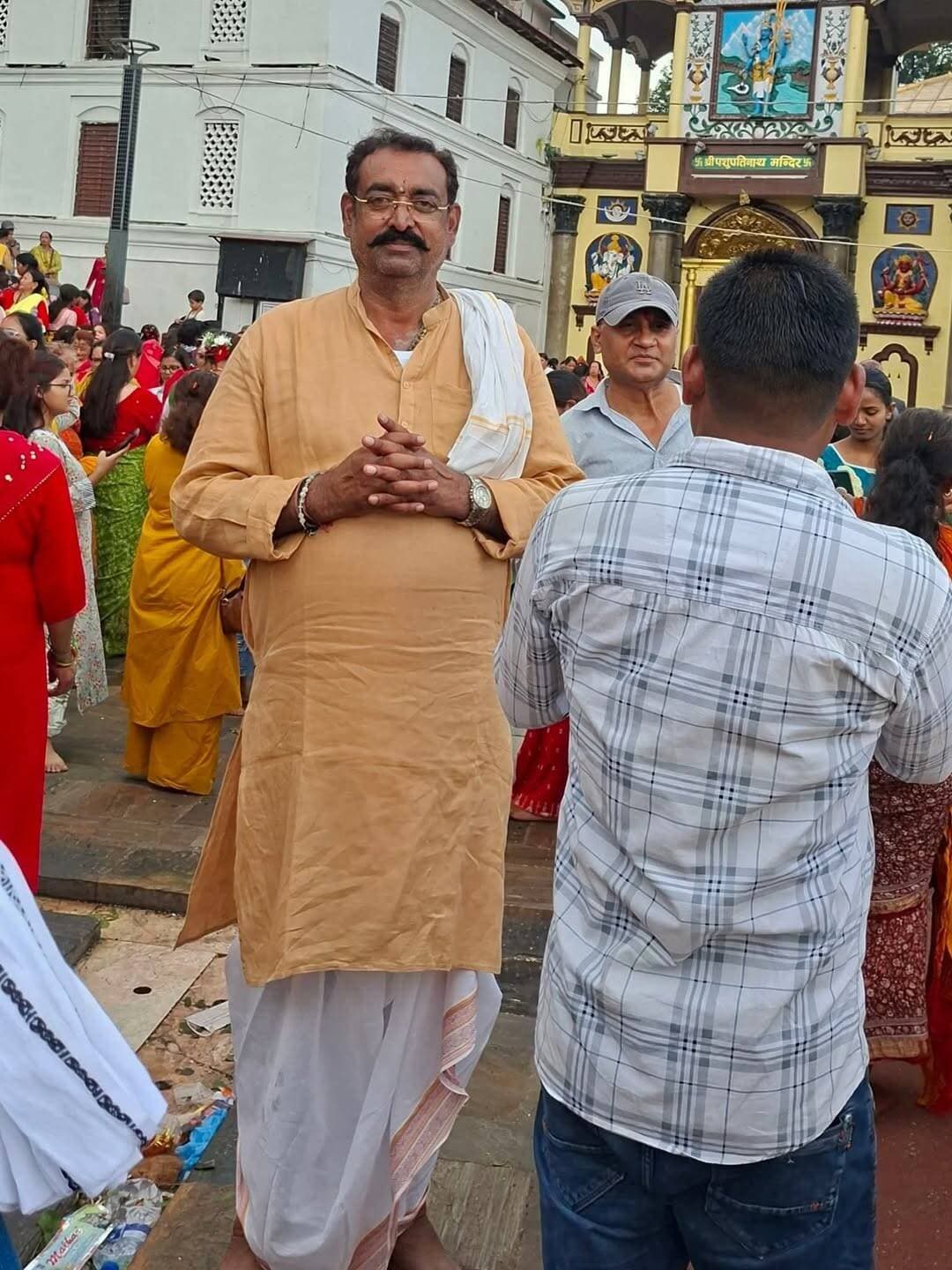 आदरणीय दादा श्री हेमंत हजारी जी को जन्मदिन की हार्दिक बधाई शुभकामनायें सादर प्रणाम