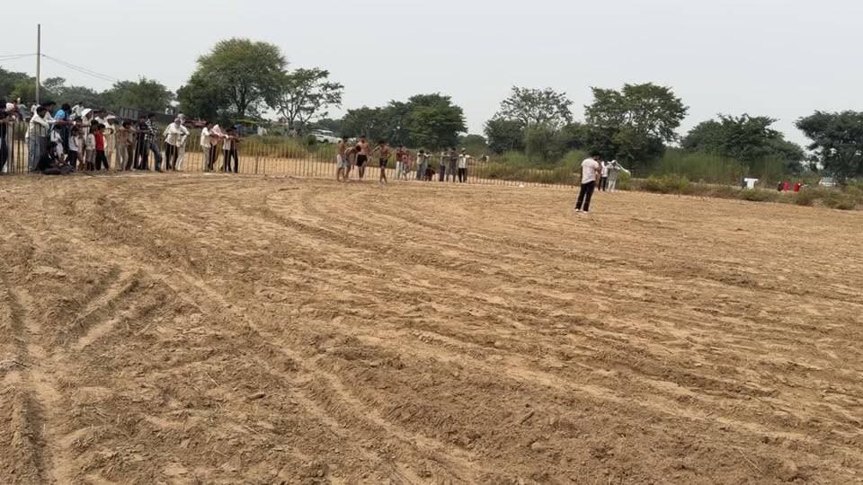 गांगोली में आज होगा कबड्डी का महाकुंभ - 1 लाख का इनाम! | Haryana Circle Kabaddi Teen Milan
.
.
.
#HaryanaCircleKabaddi #KabaddiTournament #Gangoli #KhedaKhalilpur #PalwalKabaddi #HaryanaVoicePalwal #KabaddiDangal #DesiKabaddi #HaryanaSports #TeenMilanPratiyogita