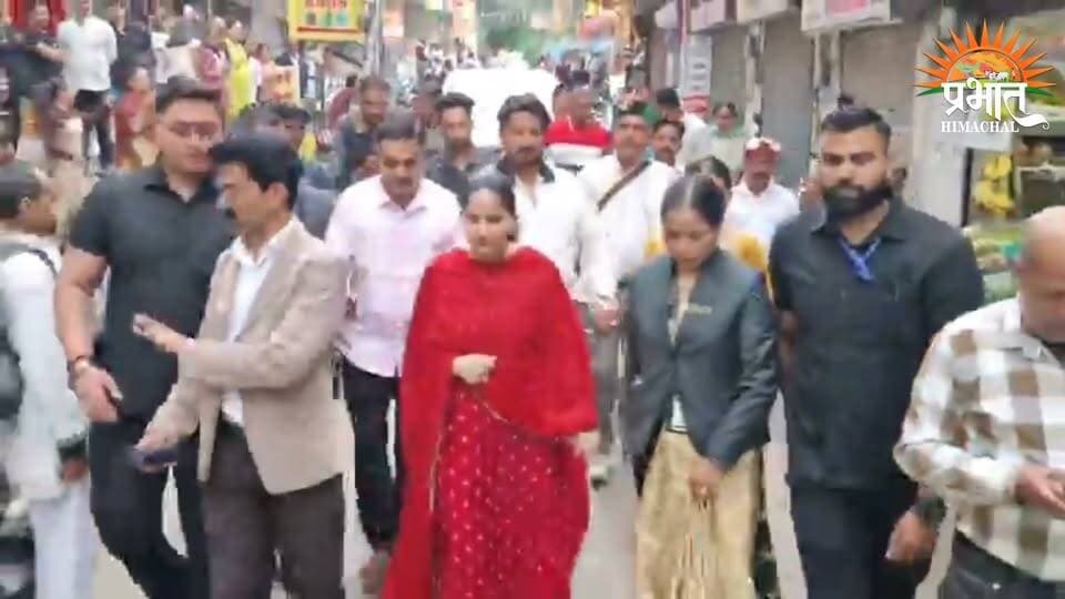 सोलन पहुंची कथावाचक जया किशोरी... वाद्य यंत्रों की थाप के साथ हुआ स्वागत...