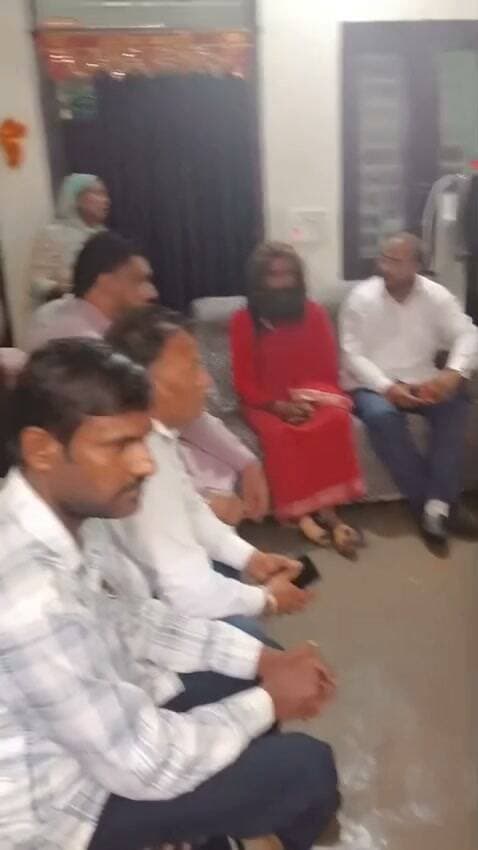 लाडवा विधानसभा मंडल बाबैन के गांव ढंगाली में गांव में भगत श्री कुलदीप कश्यप का चार धाम 12 ज्योतिर्लिंग की पैदल यात्रा 537 दिन में पूर्ण करके वापस अपने गांव ढंगाली पहुंचने पर नरेश भगत व ग्राम वासियों ने हार्दिक अभिनंदन स्वागत कार्यक्रम किया और इस दौरान भंडारे का आयोजन भी किया गया इस दौरान मंडल अध्यक्ष विकास शर्मा जालखेड़ी,मंडल अध्यक्ष अल्प संख्यक मोर्चा बाबैन गुरविंदर सिंह,महामंत्री अनिल टाटकी,सचिव प्रदीप बिनट,राम कुमार BLA -2,रघुबीर कश्यप,राम लाल बूथ अध्यक्ष