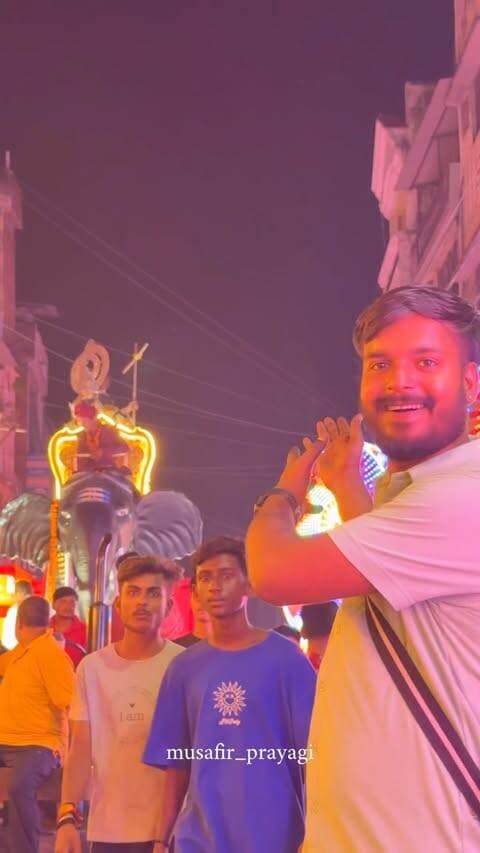 प्रयागराज में आज से प्रारंभ हुआ दशहरा, रावण की बारात के भव्य आयोजन के साथ दशहरे महापर्व का शुभारंभ हो गया। 😇
Share on your story ✨
#rawanbarat #ravanbaaratprayagraj #rawan #ravan #musafirprayagi