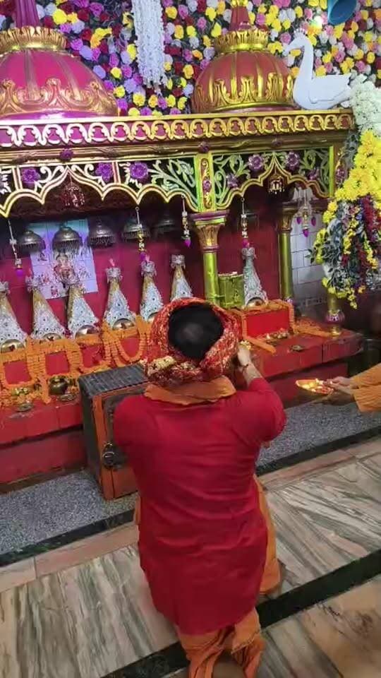 LIVE: नौबतपुर देवी स्थान से माँ दुर्गा की भव्य आरती के सीधे दर्शन 🙏🚩
🌺 जय माता दी! माँ दुर्गा की आरती में जुड़ें और माँ का आशीर्वाद प्राप्त करें। 🙏
#MaaDurga #Naubatpur